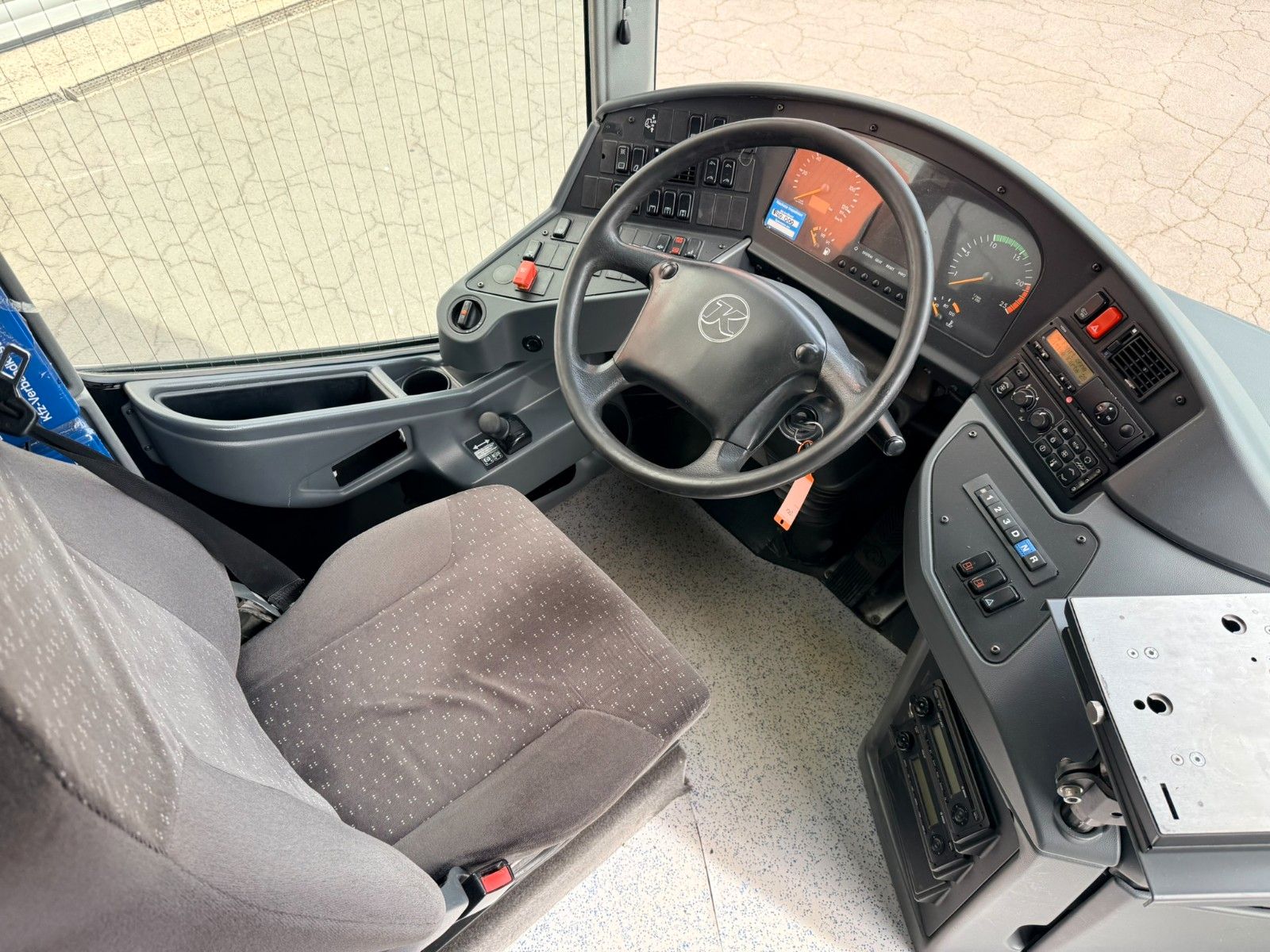 SETRA  2013 - Image 8 of 26