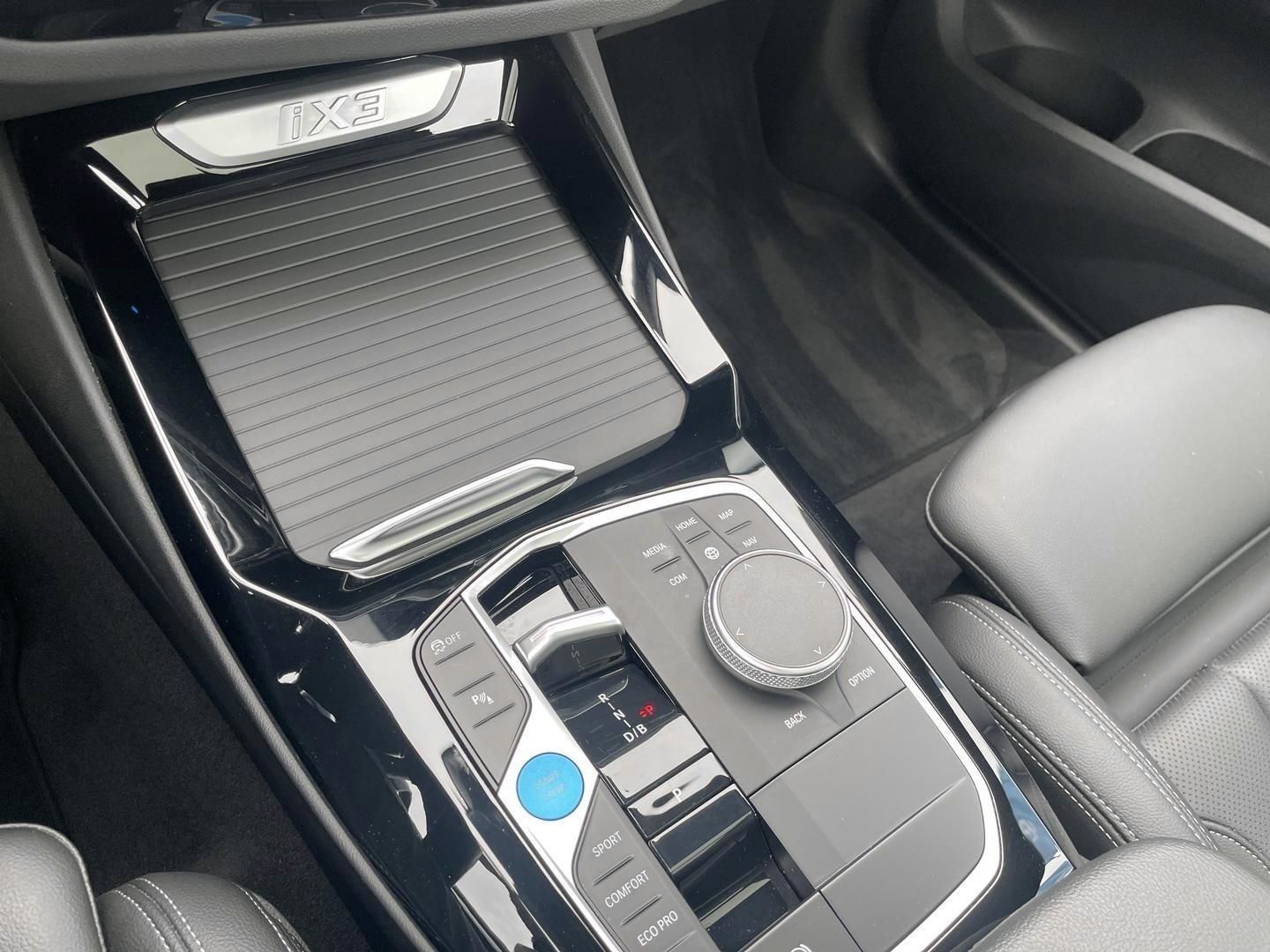 BMW iX3 Sportpaket AD El. Fondsitzverst. Navi Digita foto 13