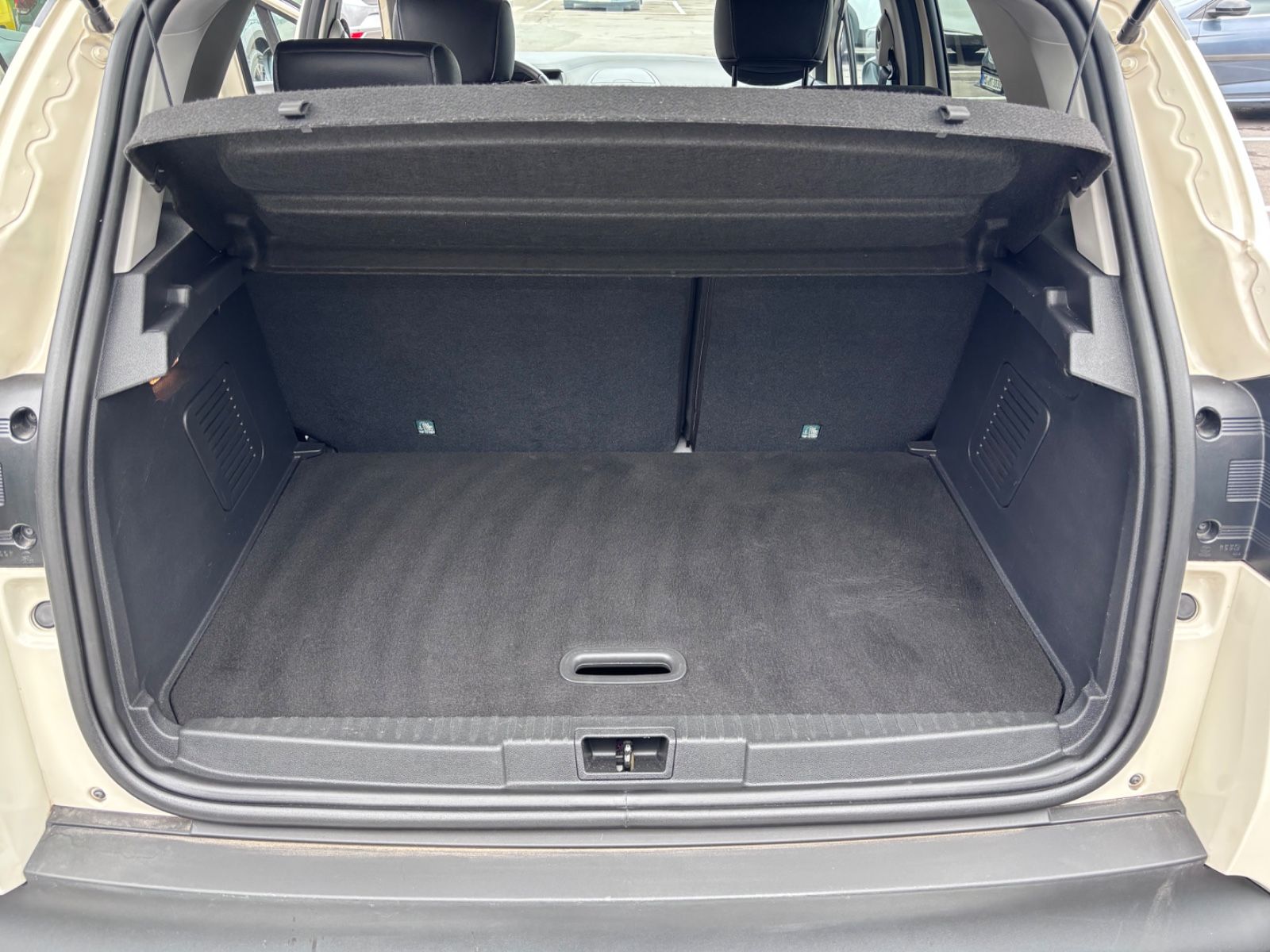 Fahrzeugabbildung Renault Captur Crossborder