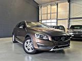 Volvo V60 Cross Country-ACC-KAMERA-NAVI-SHZ- - gebrauchte Volvo V60 Cross Country aus dem Jahr 2016