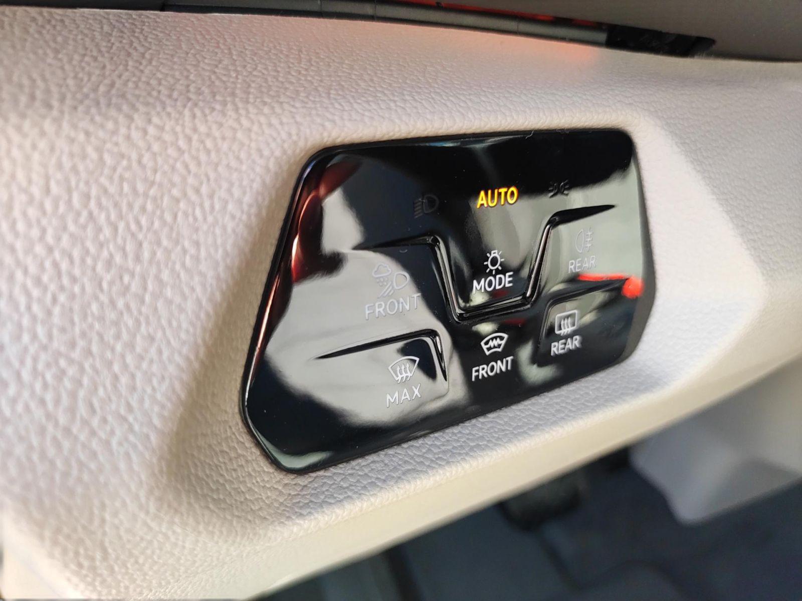 Volkswagen T7 Multivan 2.0 TDI Edition LÜ DSG *PANO*HuD*
