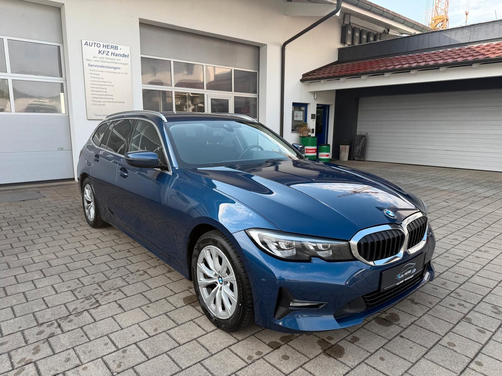 BMW 318 3 Touring Advantage+AHK+Live Cockpit+ imagem 2