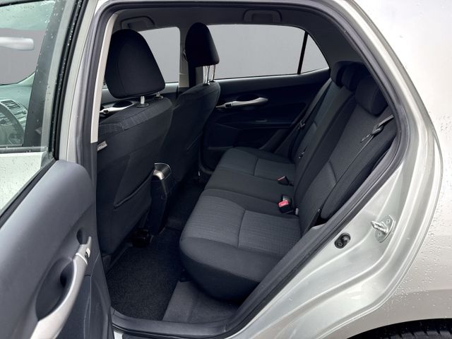 Auris Life *KLIMAAUTOMATIK+PDC HINTEN+ALU+CD