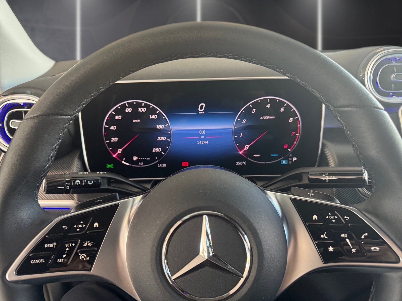 Fahrzeugabbildung Mercedes-Benz GLC 200 4M Avantgarde*AHK*Totwink*Memory*LED*Kam