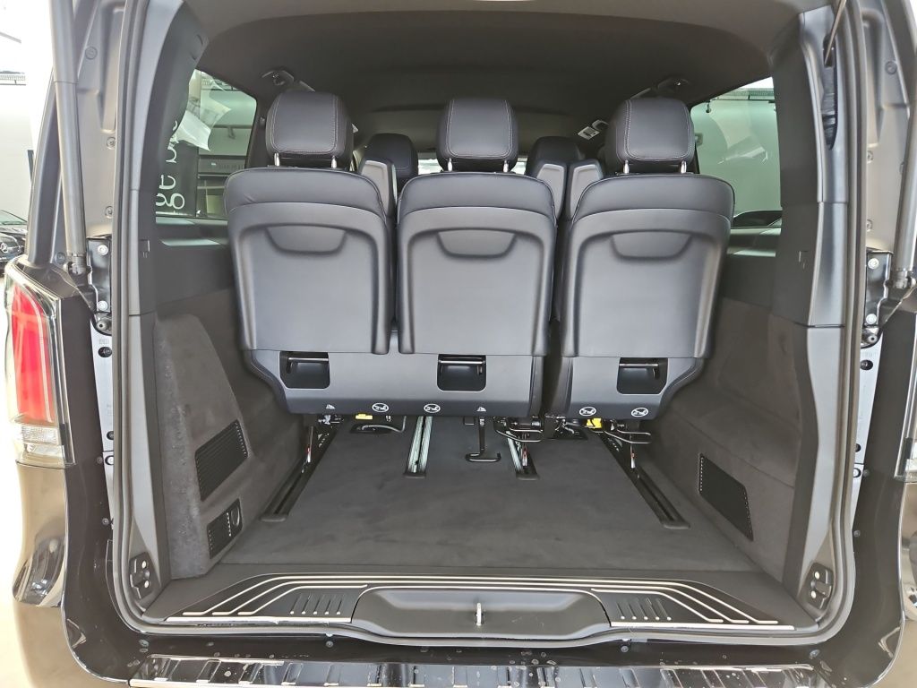 Fahrzeugabbildung Mercedes-Benz V 300 d 4MATIC AVANTGARDE Lang 360 ACC AHK AUT
