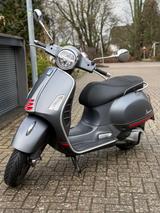 Piaggio Vespa GTS 300 super - Piaggio Motorräder in Köln