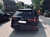 Audi Q7, S-line, Pano, AhK, 21 Zoll, 7 Plätze,schwarz - Audi Q7 von privat