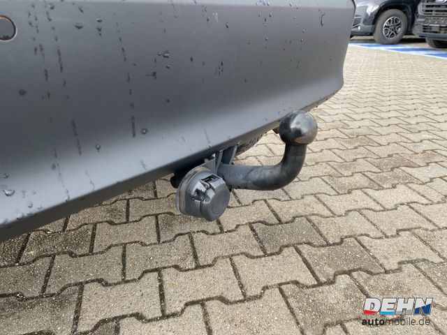 Toyota Yaris Cross 1.5 Hybrid Team Deutsch.Safety Cargo