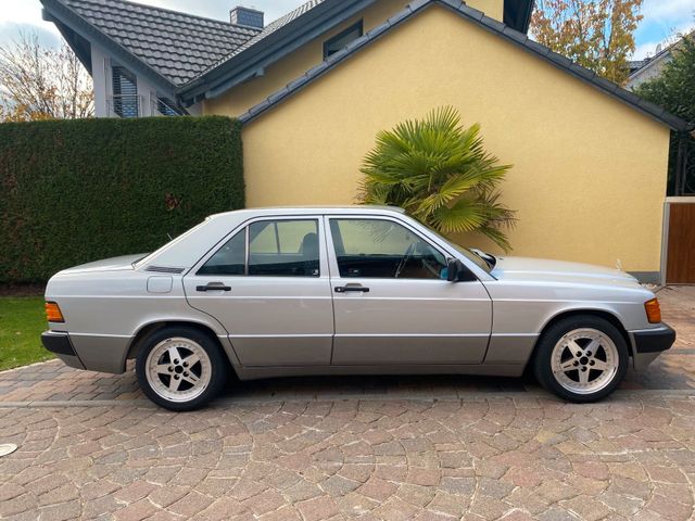 Mercedes-Benz Mercedes Benz 190e 2,6 Sportline Klima