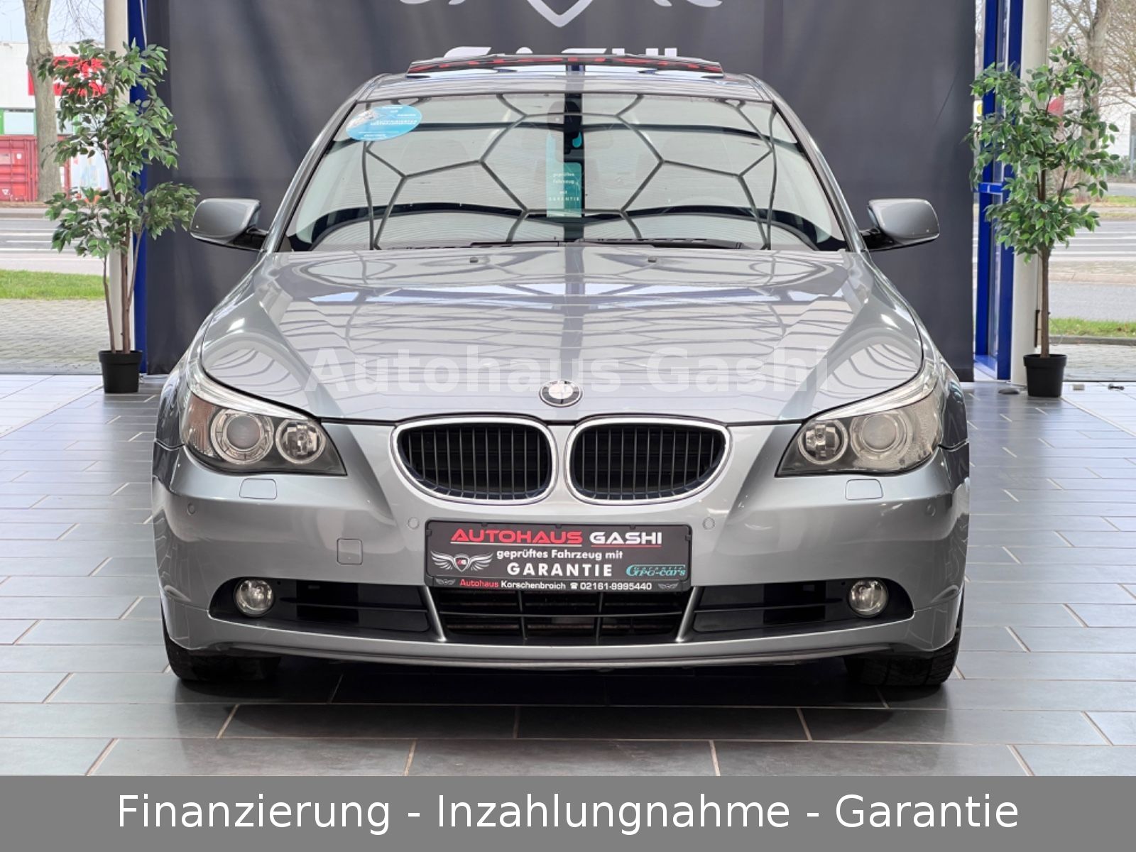 Fahrzeugabbildung BMW 525i*Automatik*Leder*Navi*Schiebedach*Xenon*PDC*