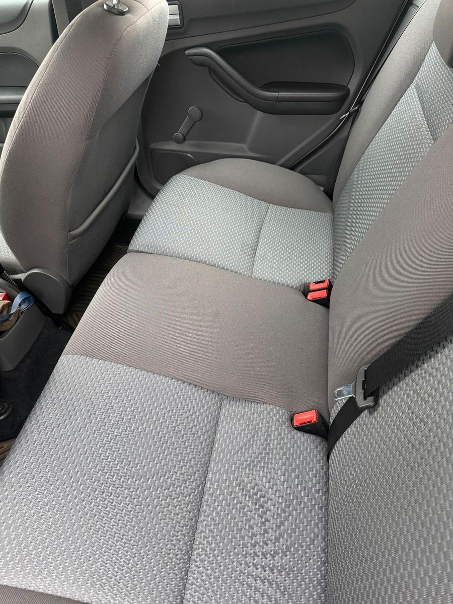 Ford Focus 2008 — photo 8