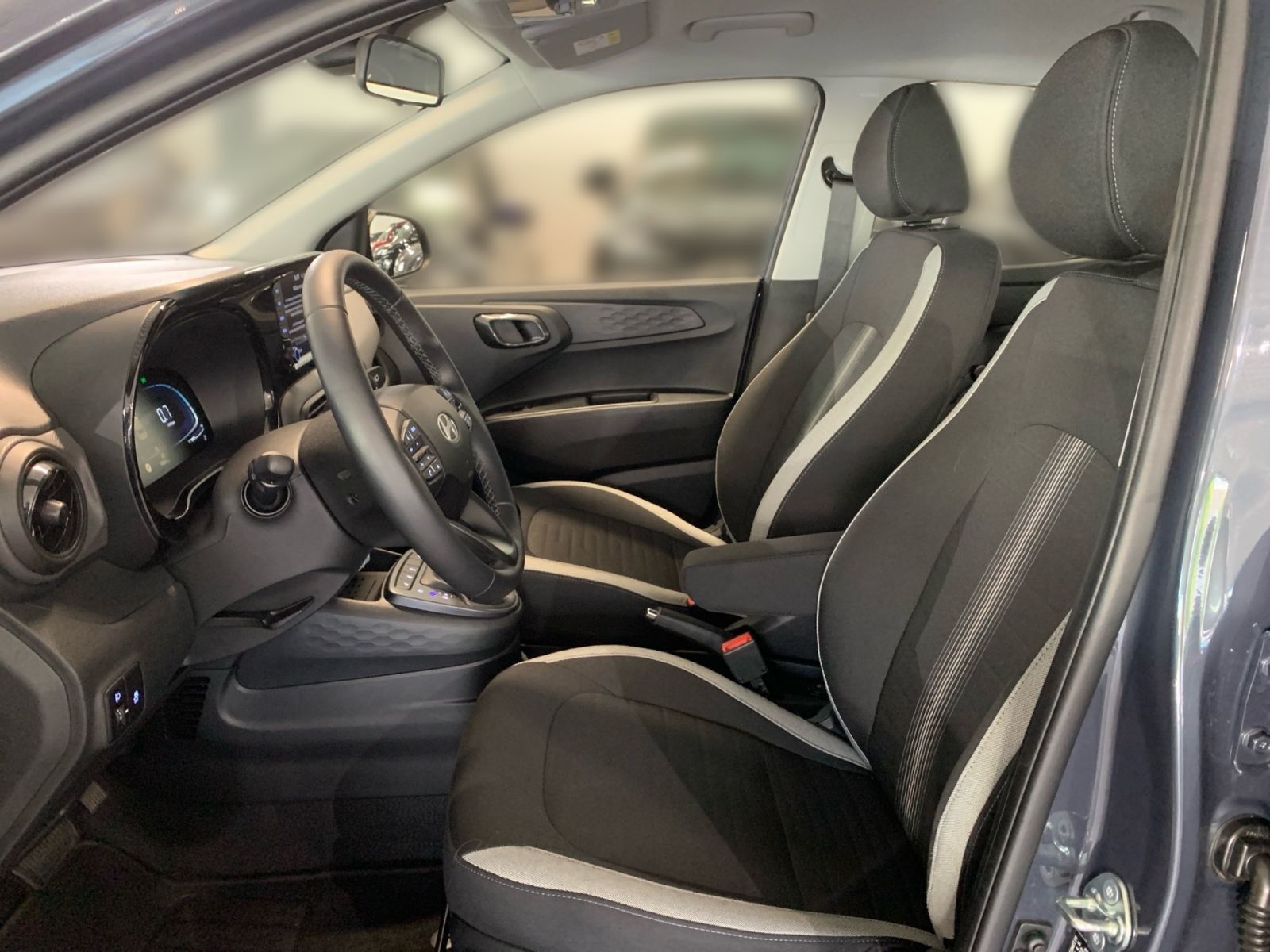 Fahrzeugabbildung Hyundai i10 1.2 Trend Automatik Navi