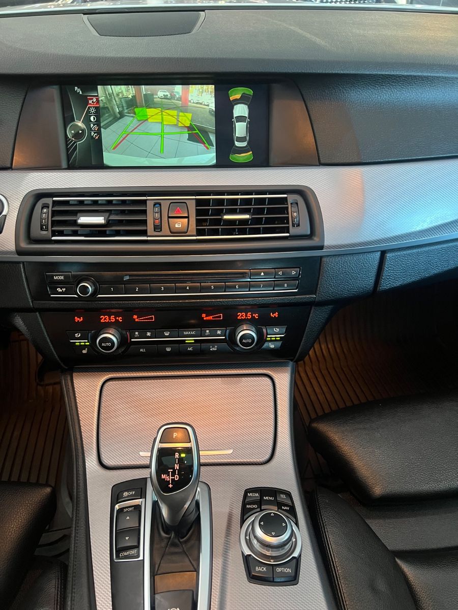 Fahrzeugabbildung BMW 525 d Lim. M Sport Paket *Digitaltacho*Softc*