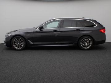 Fahrzeugabbildung BMW 520d xDr Tour HUD DAB Komfortzugang HI-FI