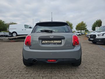 Bild 4 MINI One 1.5 LED Mehrzonenklima Fahrerprofil Ambiente