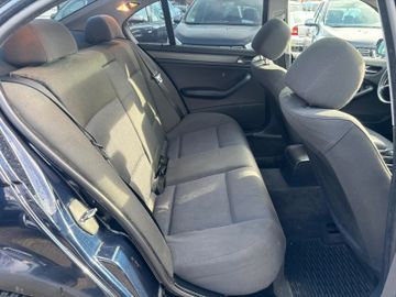 BMW 318 - 12