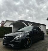 Mercedes-Benz E 63 AMG AMG*Pano*Keyless*Memory*H&K - Mercedes-Benz E-Klasse: 63