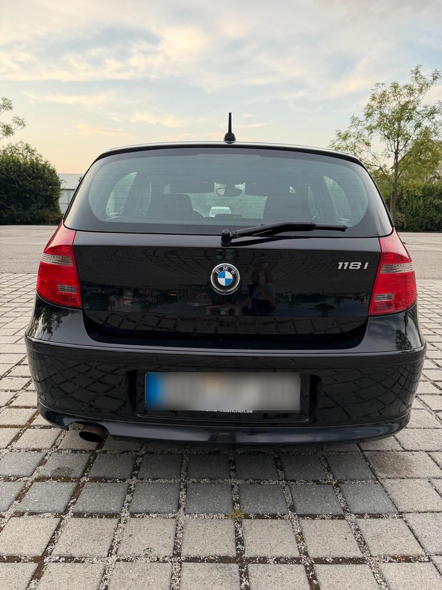 BMW 118 2008 — photo 7