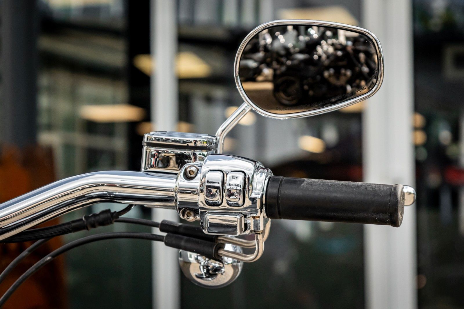 Fahrzeugabbildung Harley-Davidson FLSTSCI Springer Classic - Vance & Hines -