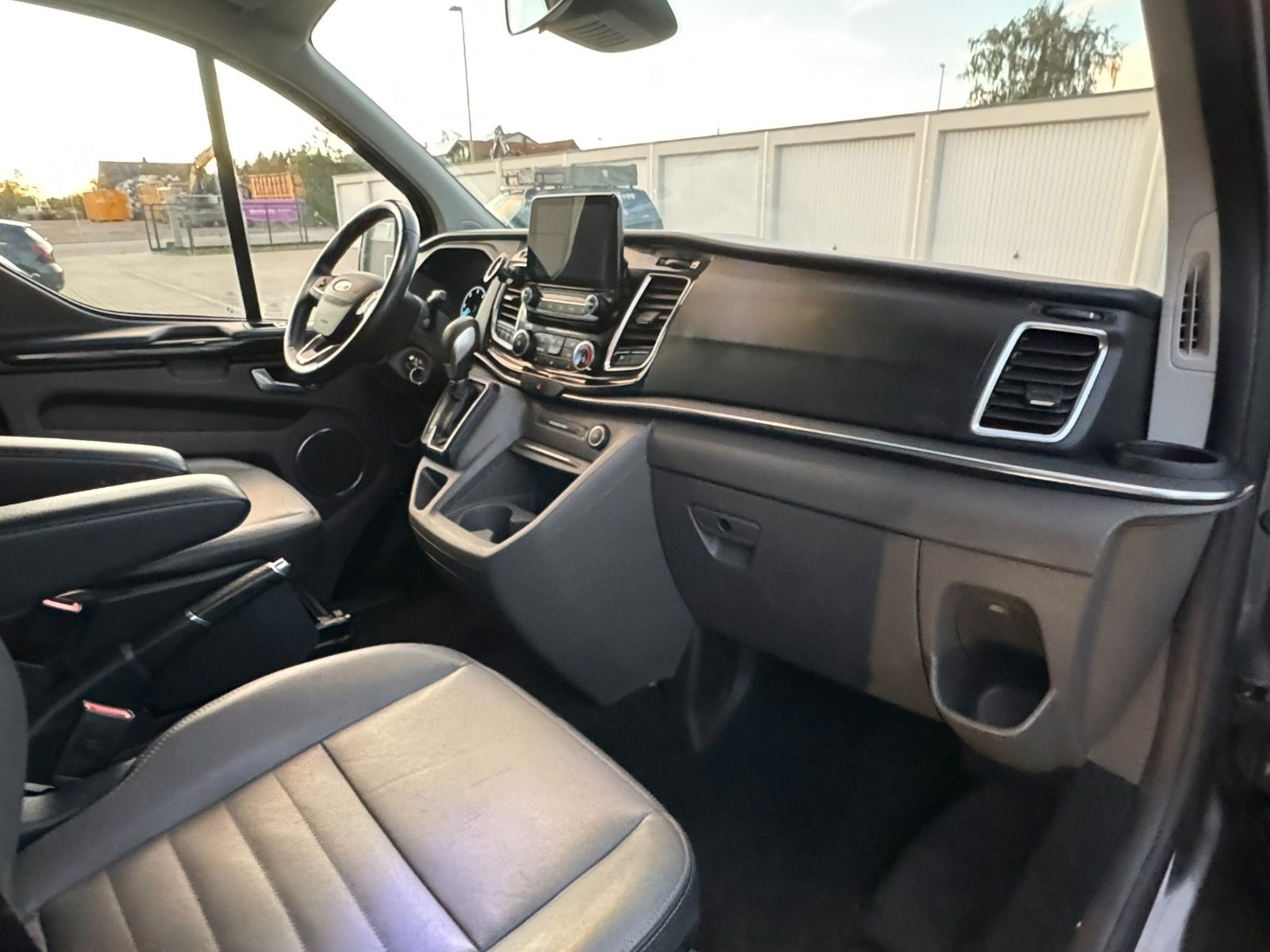 Ford Tourneo Custom Titanium X   8Sitzer Automatik imagem 3