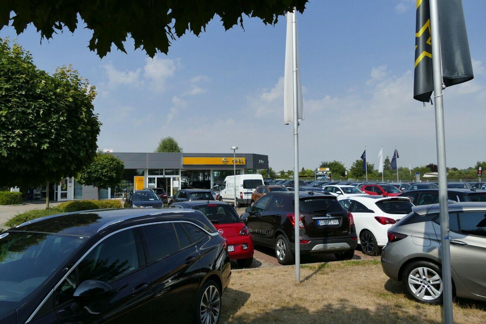 showroom-image-top