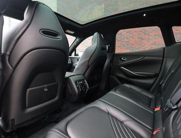 صورة مصغرة 27 لـ 2021 Aston Martin DBX