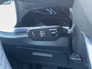 Audi Q3 35 TDI S-Tronic*VIRTUAL*LED*NAVI*APPLE*ACC