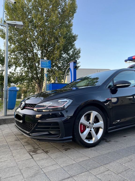 Image of Volkswagen Golf