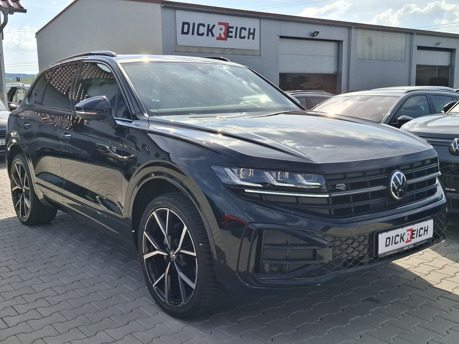 Imagen del vehículo: Volkswagen Touareg 3.0 TDI 4M R-Line VOLL Black 22" UPE 114T