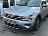 Volkswagen Tiguan Allspace  7/SITZER+AUTOMATIK+AHK+ACC - Volkswagen Tiguan Allspace in Mönchengladbach