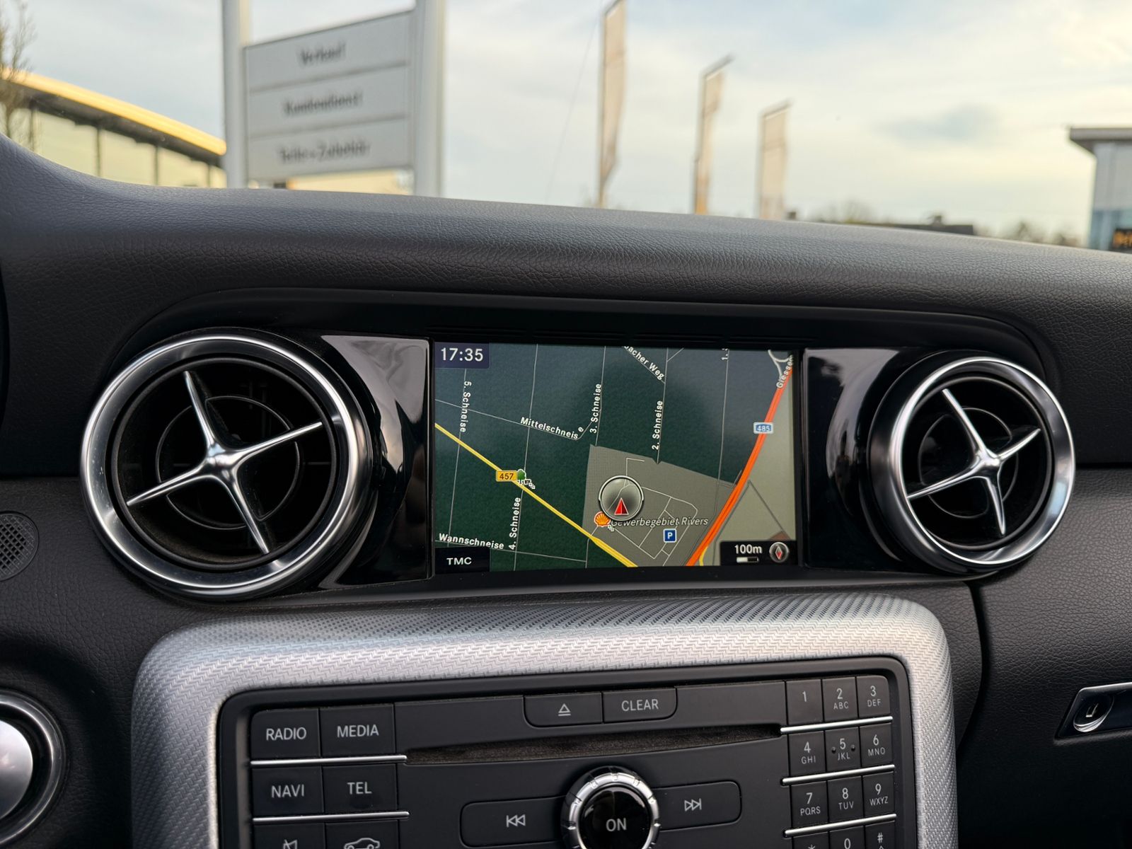 Fahrzeugabbildung Mercedes-Benz SLC 300 9G AMG Line MEMORY LED ACC