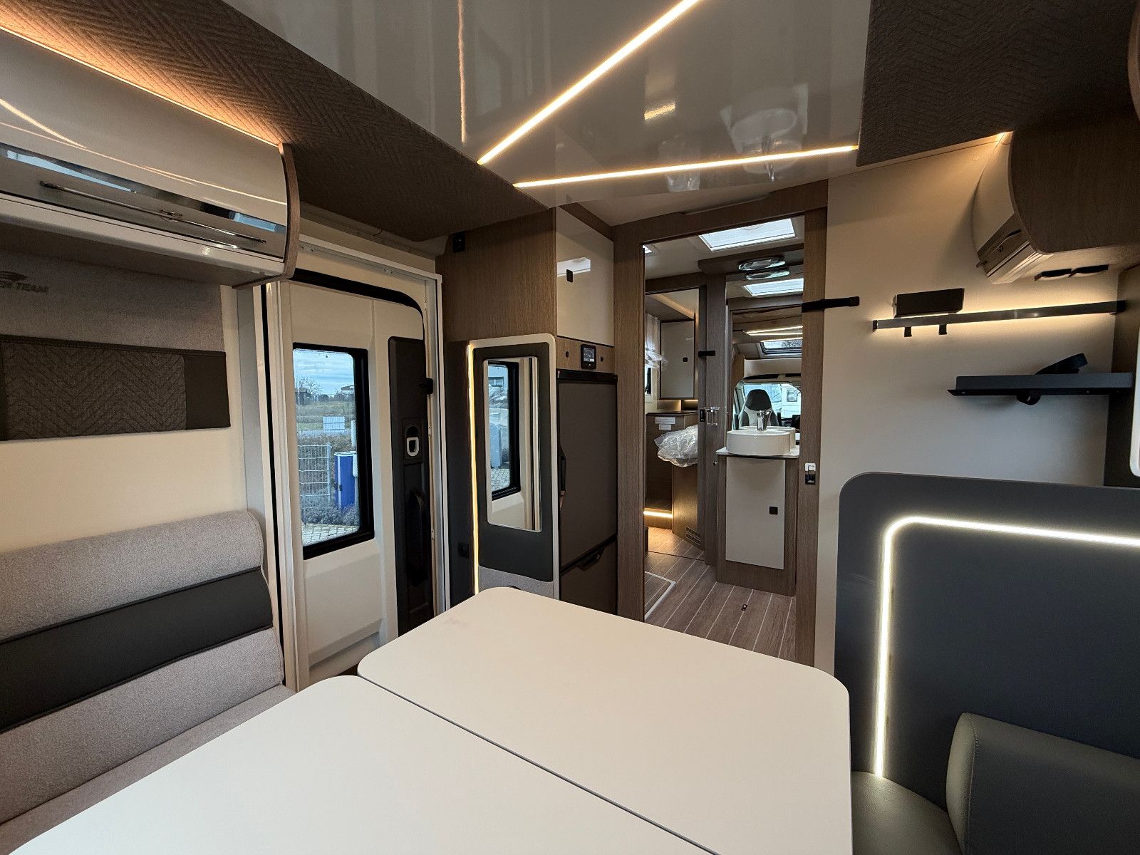 Fahrzeugabbildung Roller Team Zefiro 266 TL