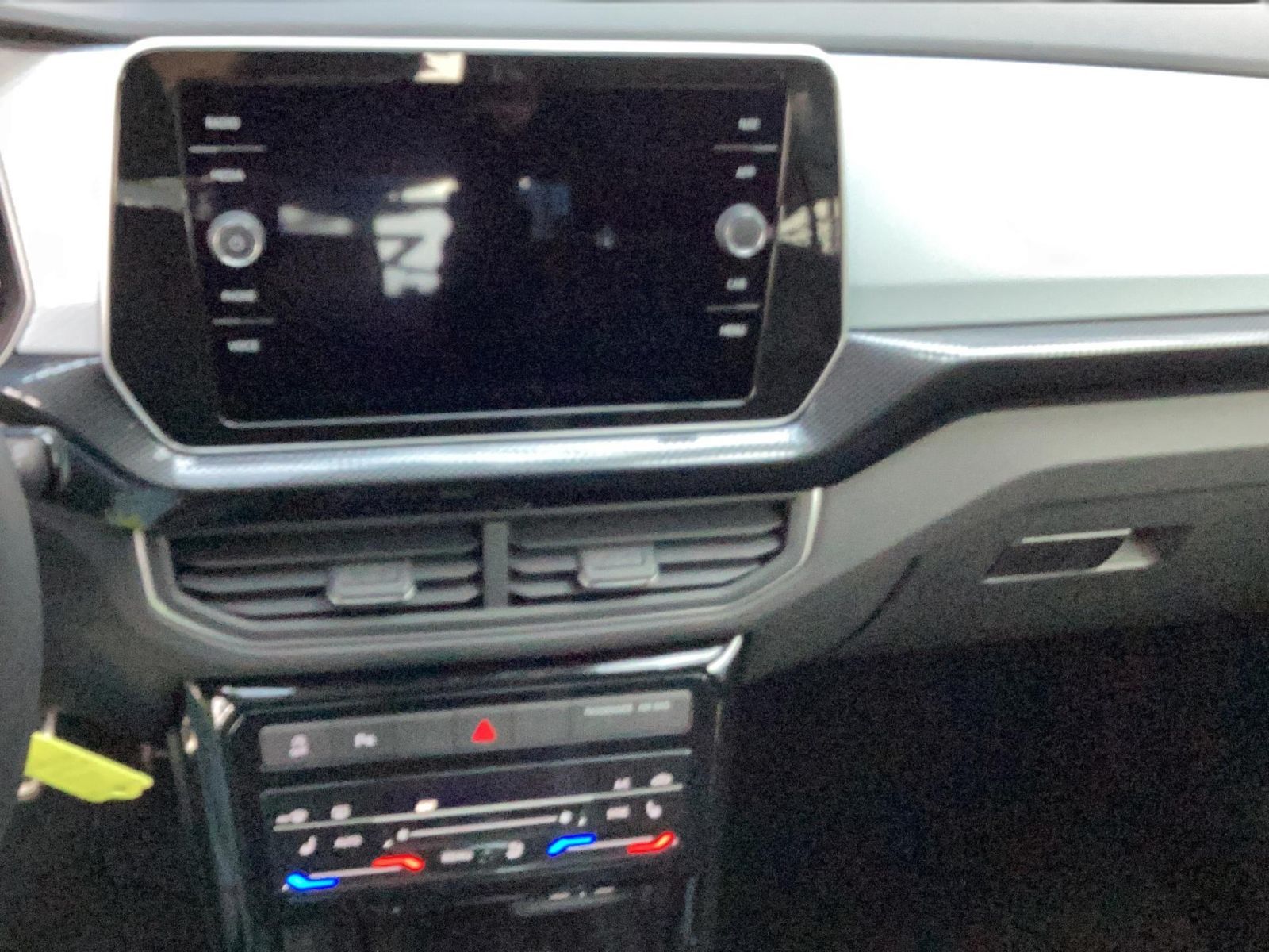 Volkswagen T-Cross - Bild 15