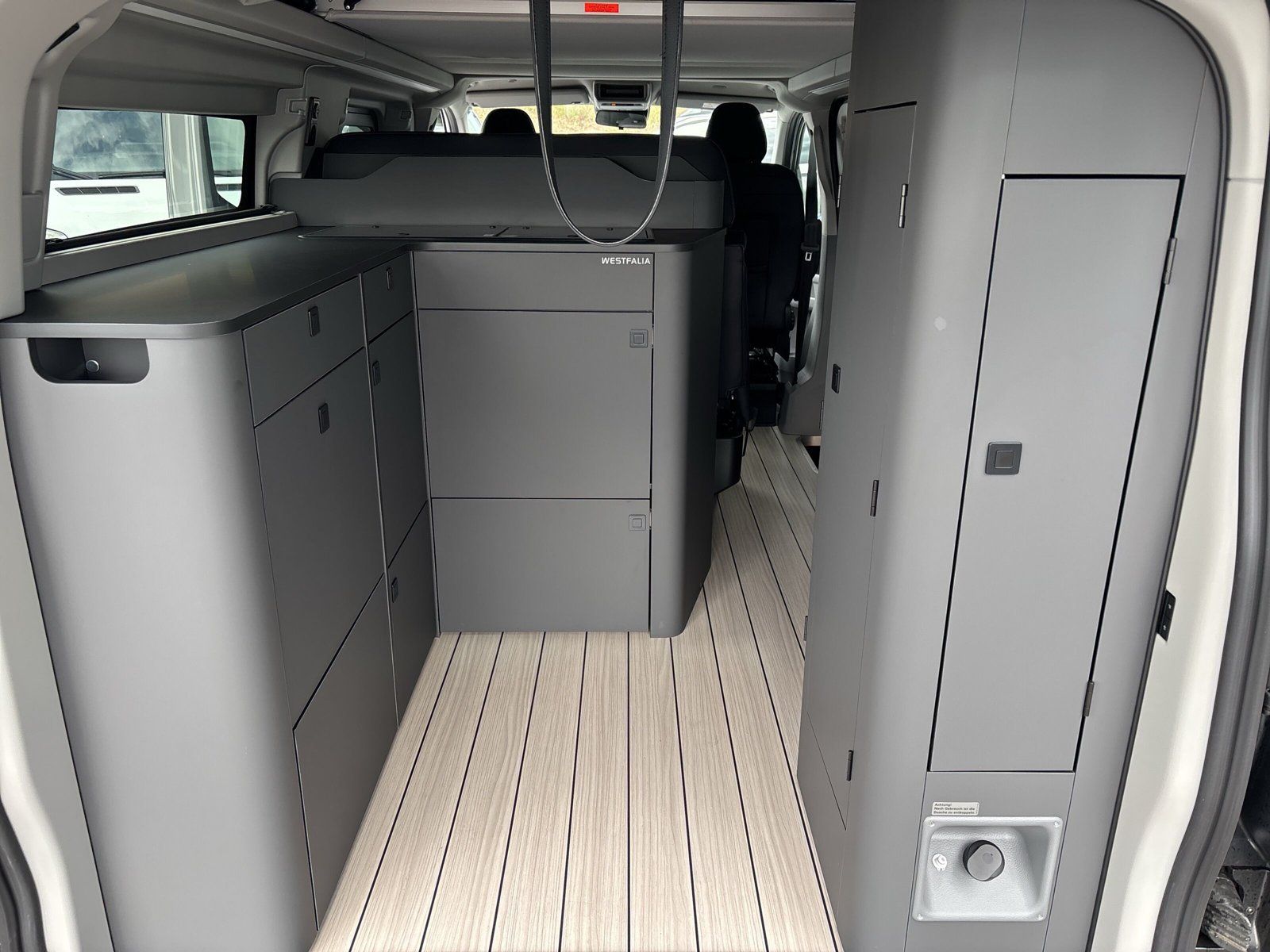 Fahrzeugabbildung Ford Transit Custom 320 L2 Motorcaravan Nugget Activ
