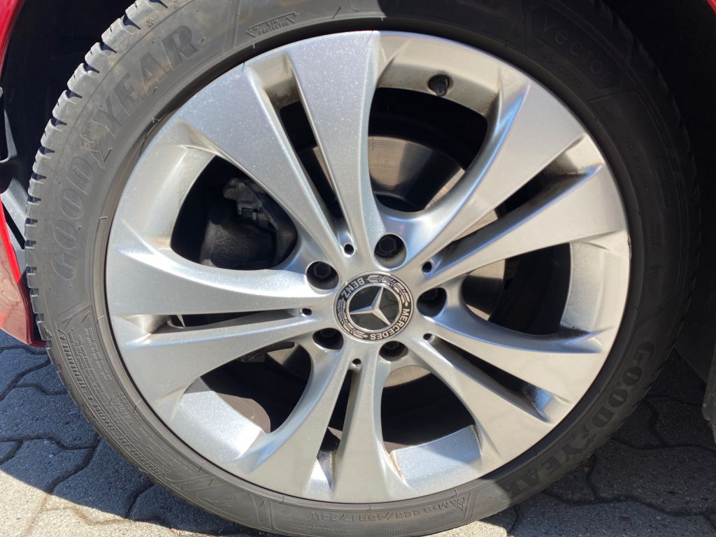 Fahrzeugabbildung Mercedes-Benz B 180 7G-DCT Urban *Navi*Sitzheizung*Automatik*
