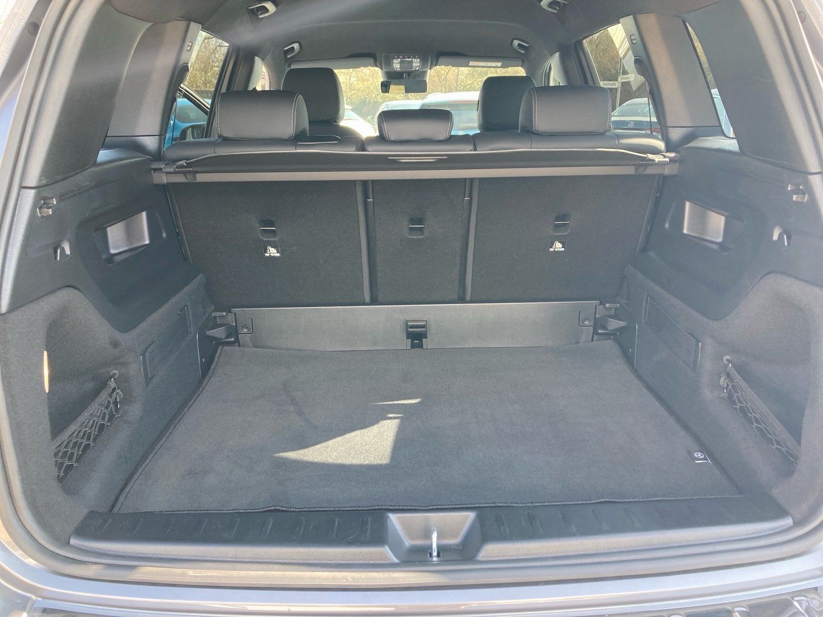 Fahrzeugabbildung Mercedes-Benz GLB 220 d 4M AMG*AHK*STDHZG*Leder*Burmester*Beam