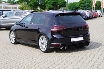 Volkswagen Golf - 4