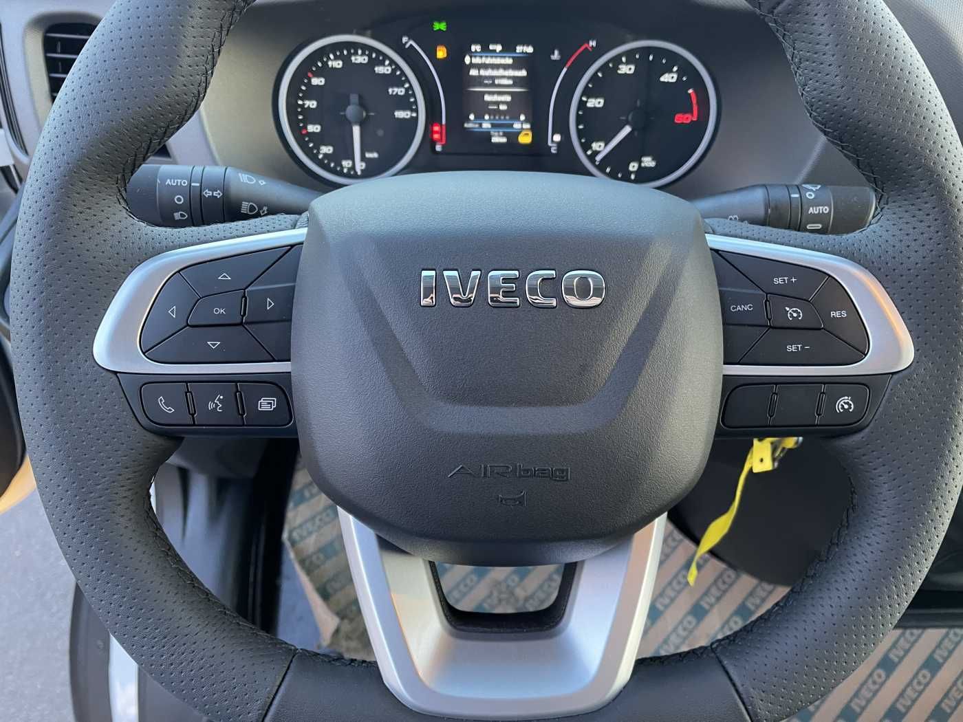Fahrzeugabbildung Iveco Daily 70C18 HA8 *LBW*Schwenkwandkoffer*