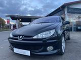 Peugeot 206 Cabriolet CC Platinum/LEDER/KLIMATRONIK/2.HD - Peugeot 206 schwarz Gebrauchtwagen