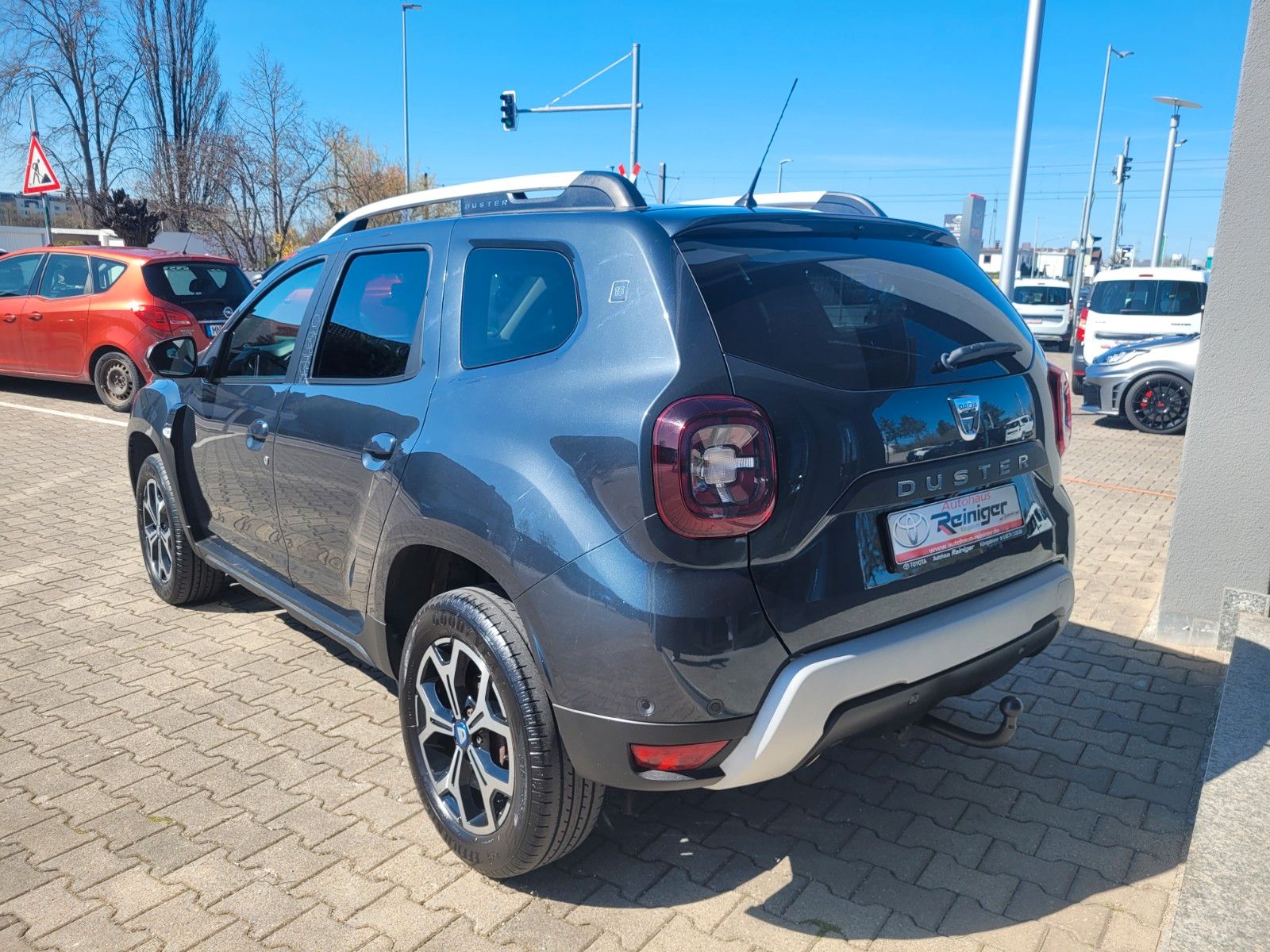 Dacia Duster II Celeb.  4x4*1.Hand,360°Kamera,AHK,SHZ* imagem 3