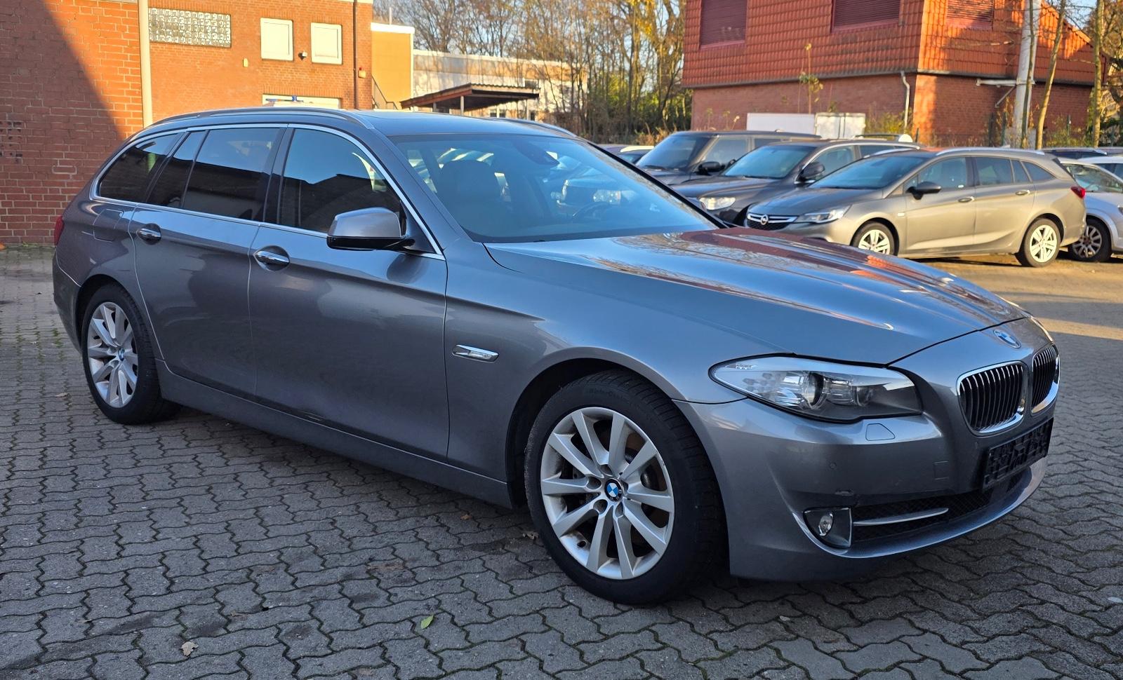 BMW 530 d Touring PANO/EURO 6/HIFI/LEDER/SOFTCLOSE