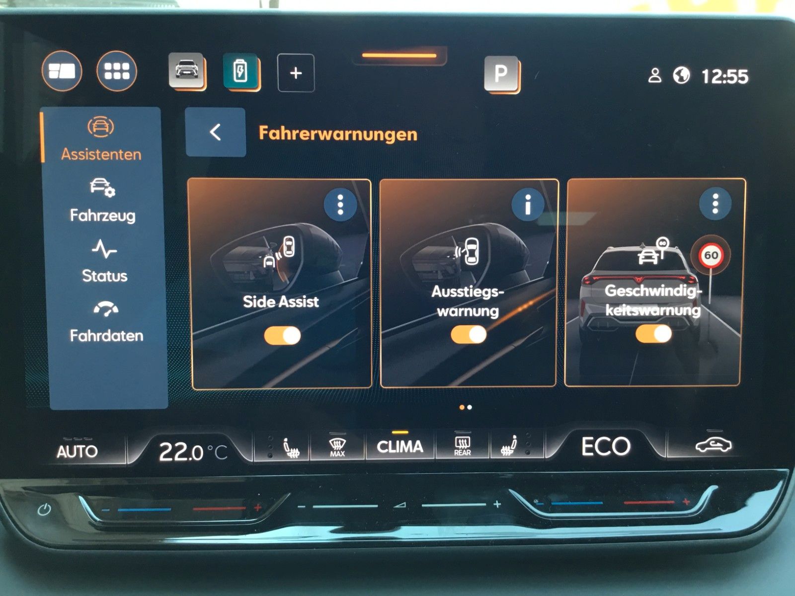 Fahrzeugabbildung CUPRA Terramar 1.5 e-HYBRID DSG+AHK+Kessy+Navi+18"