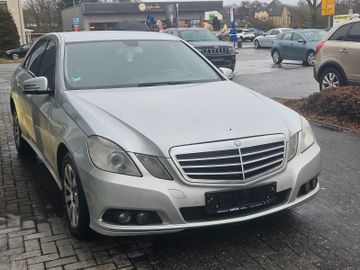 Mercedes E 200 - 5