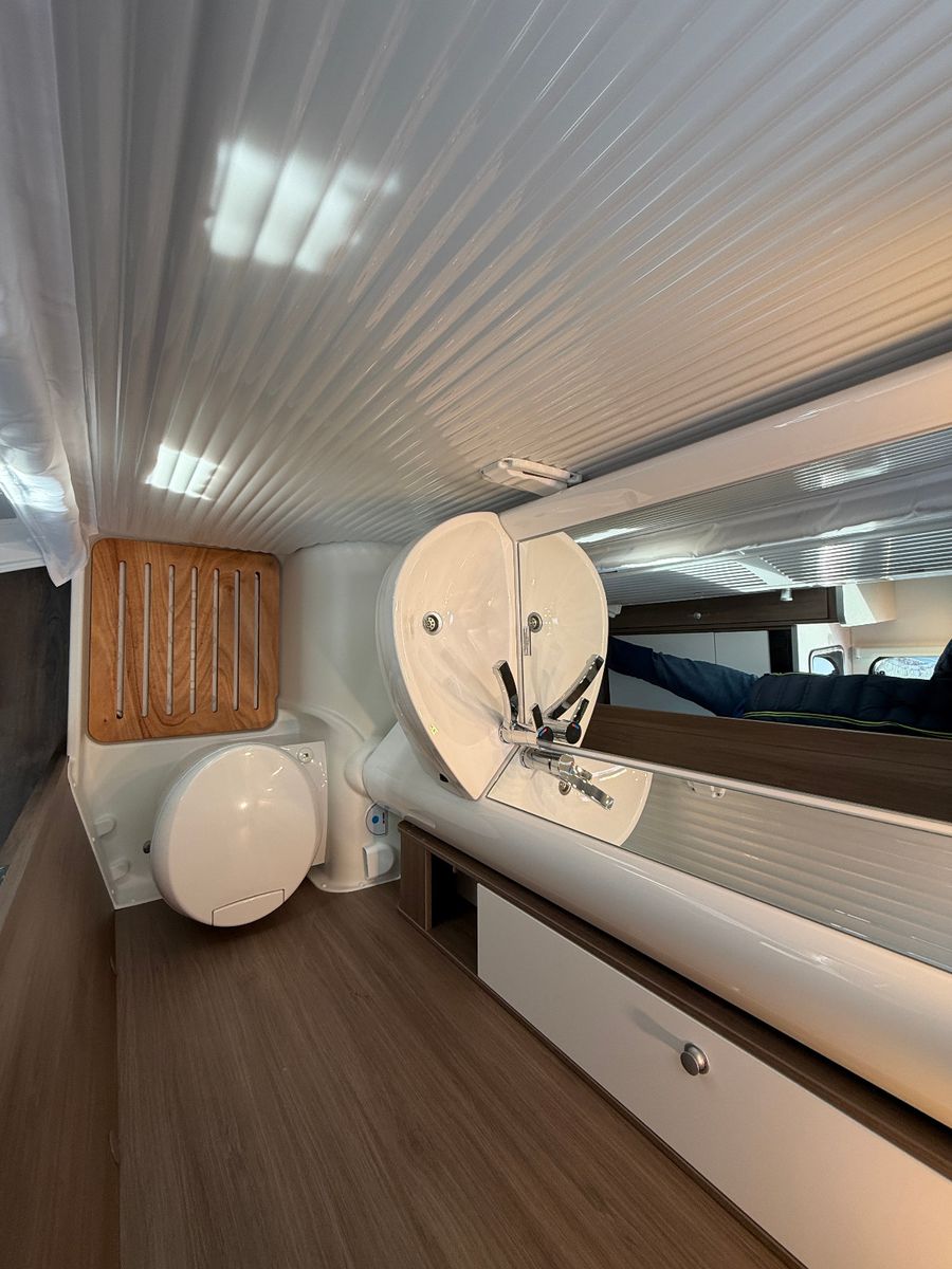 Fahrzeugabbildung Carado V-337 pro+ 6.497€ SPAREN !