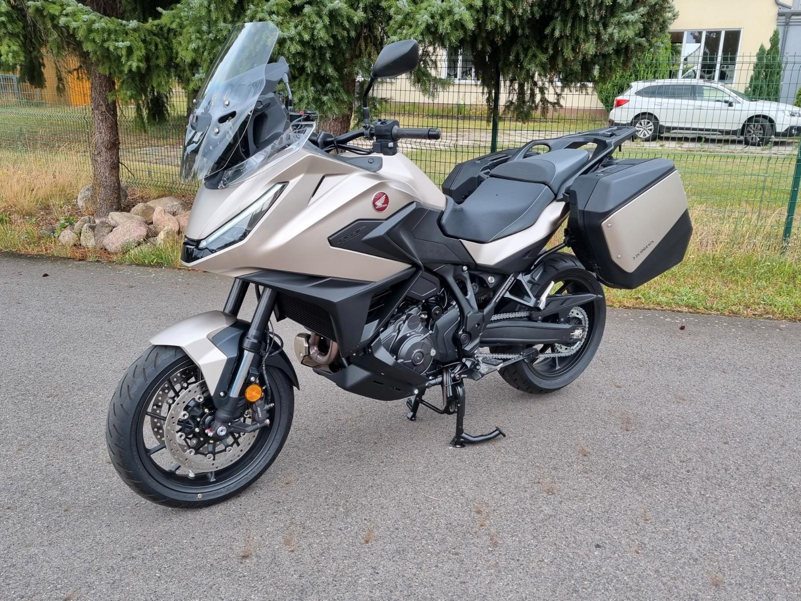 Honda NT1100 DCT  Koffer Vorführer