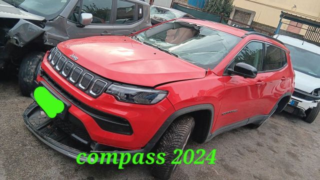 Jeep Compass incidentata sinistrata mondialcars 