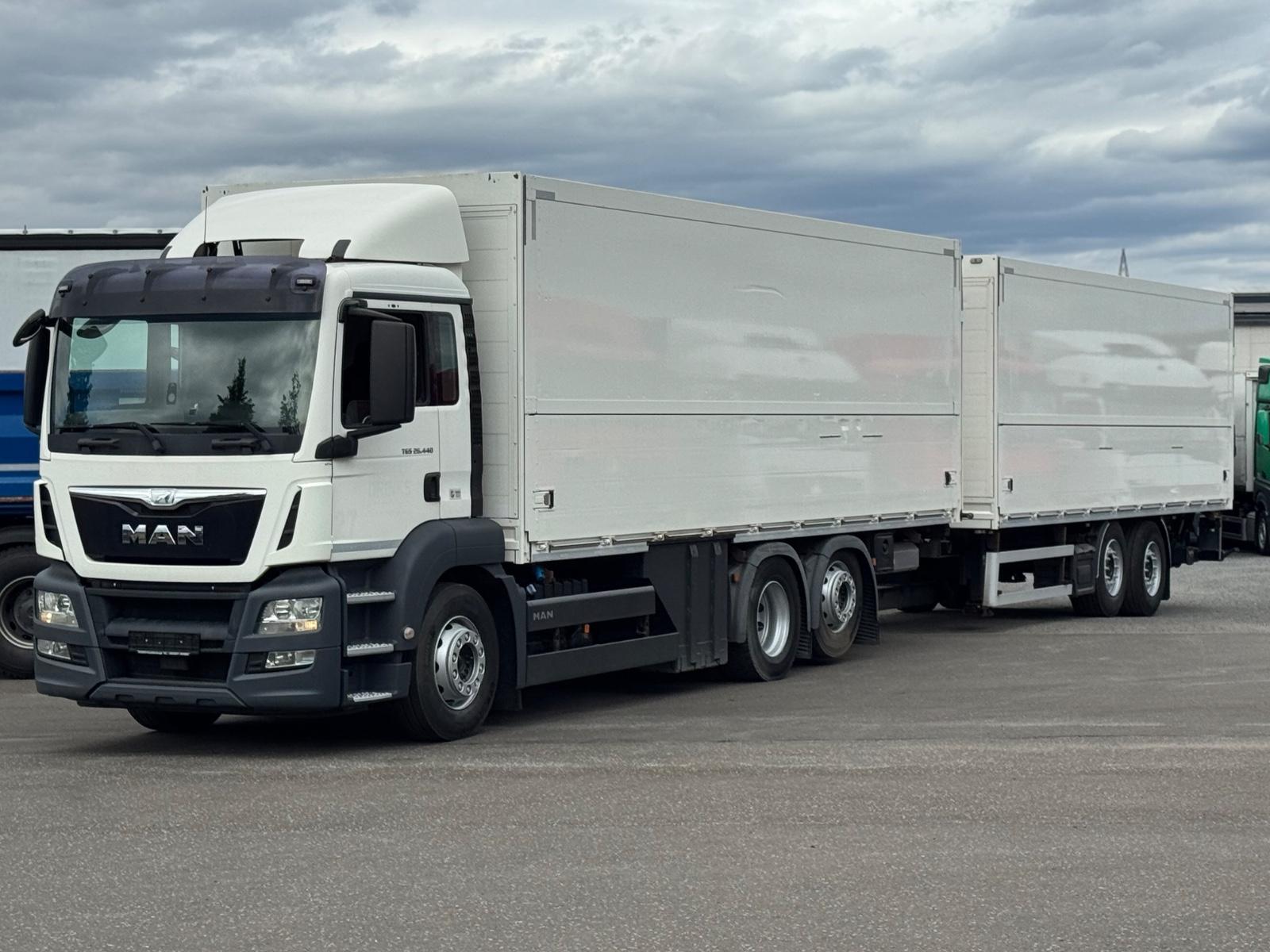 MAN TGS 26.440 / 2 x LBW / KOMPLETTZUG / 38 PAL