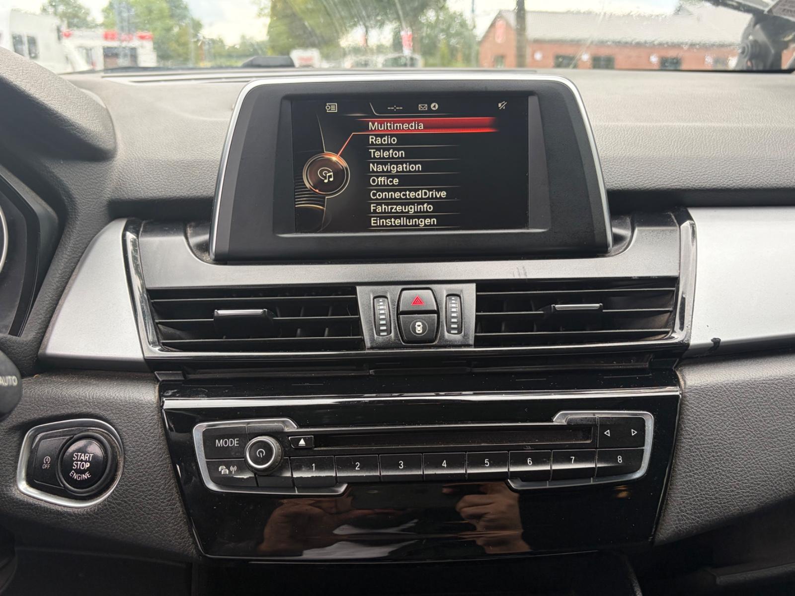 BMW 220 2015 — photo 15