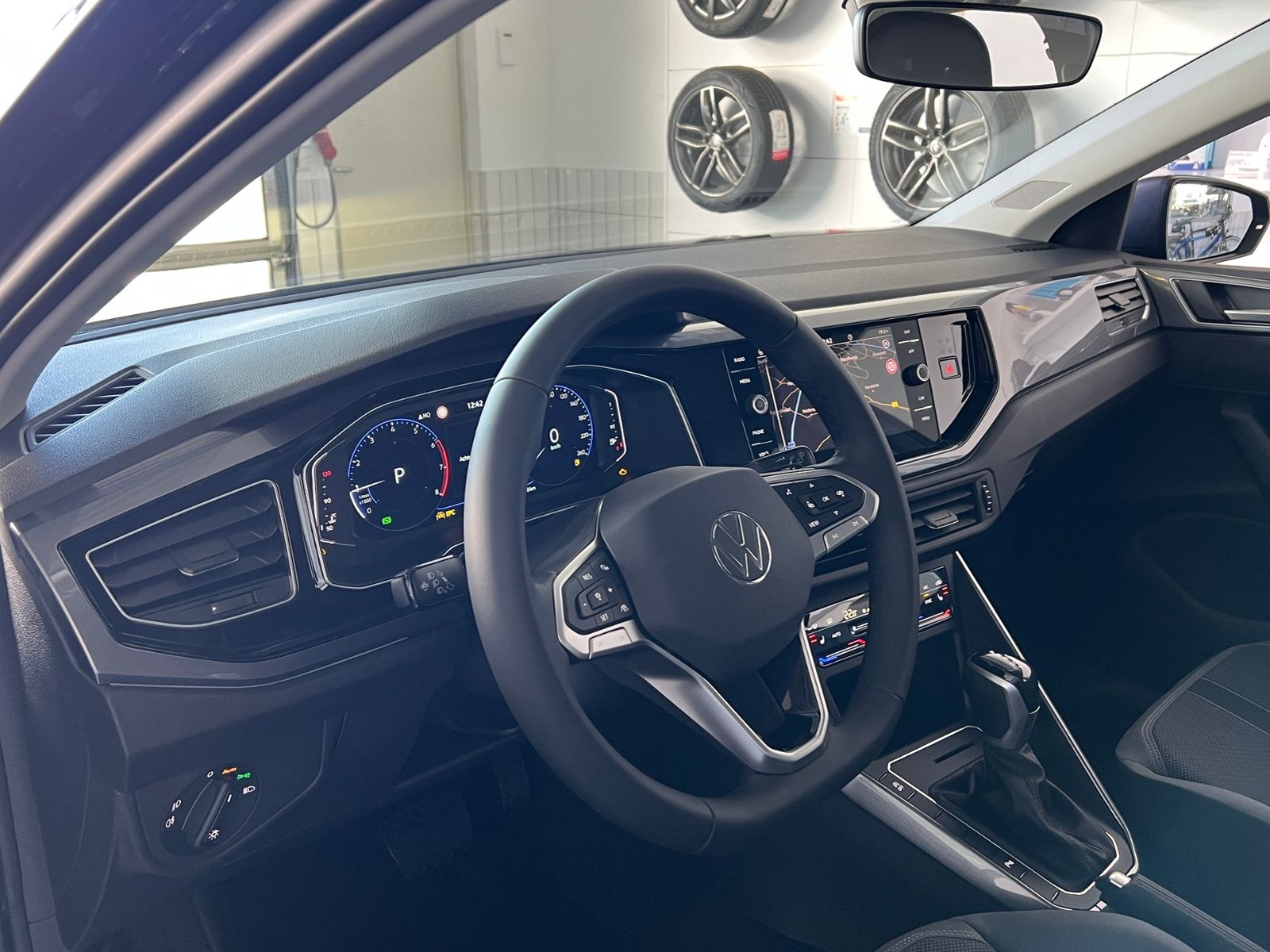 Fahrzeugabbildung Volkswagen Polo Style 1.0 TSI DSG *IQ.Drive,Navi,ACC*