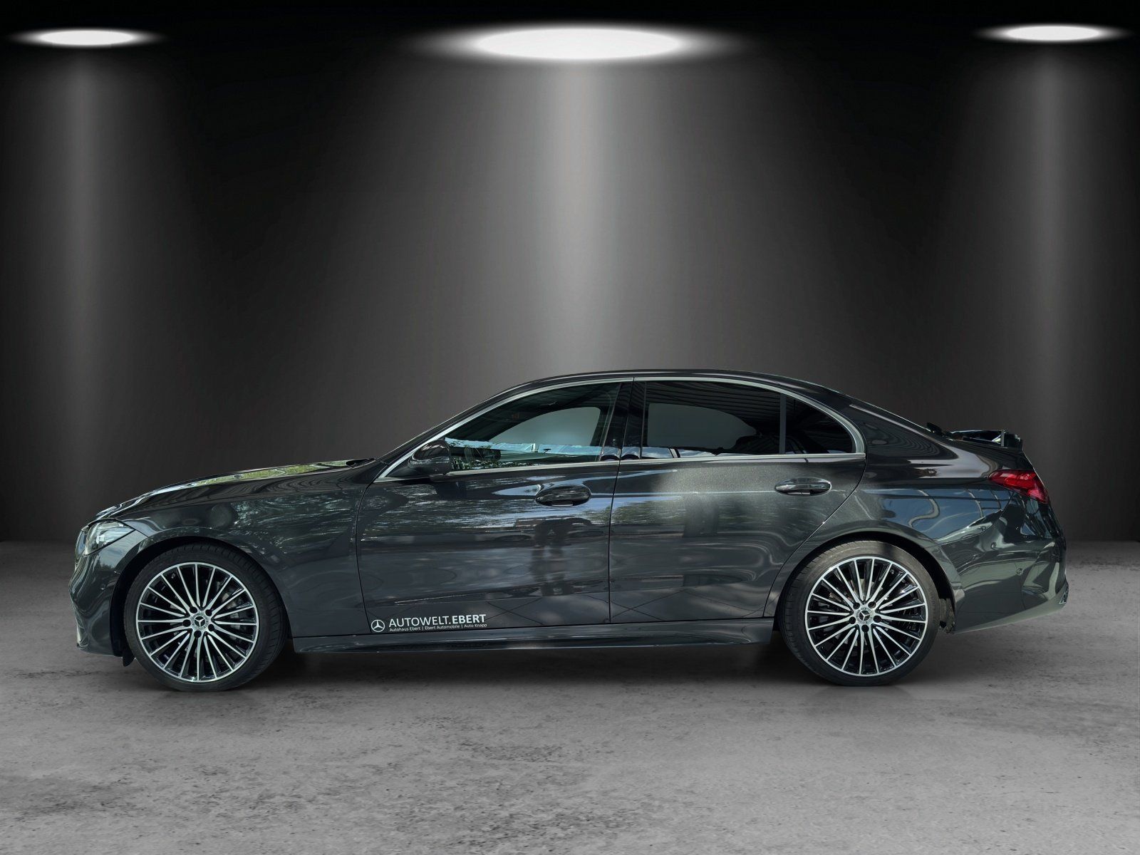 Fahrzeugabbildung Mercedes-Benz C 220 d AMG Distronic AHK Memory 360° GUARD 360°